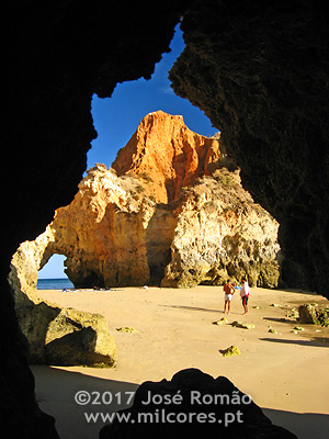 Caves Beach view